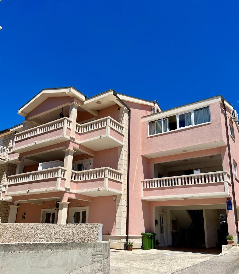 Skiljini Dvori - Studio-Apartman 1 มาคาร์สกา ภายนอก รูปภาพ